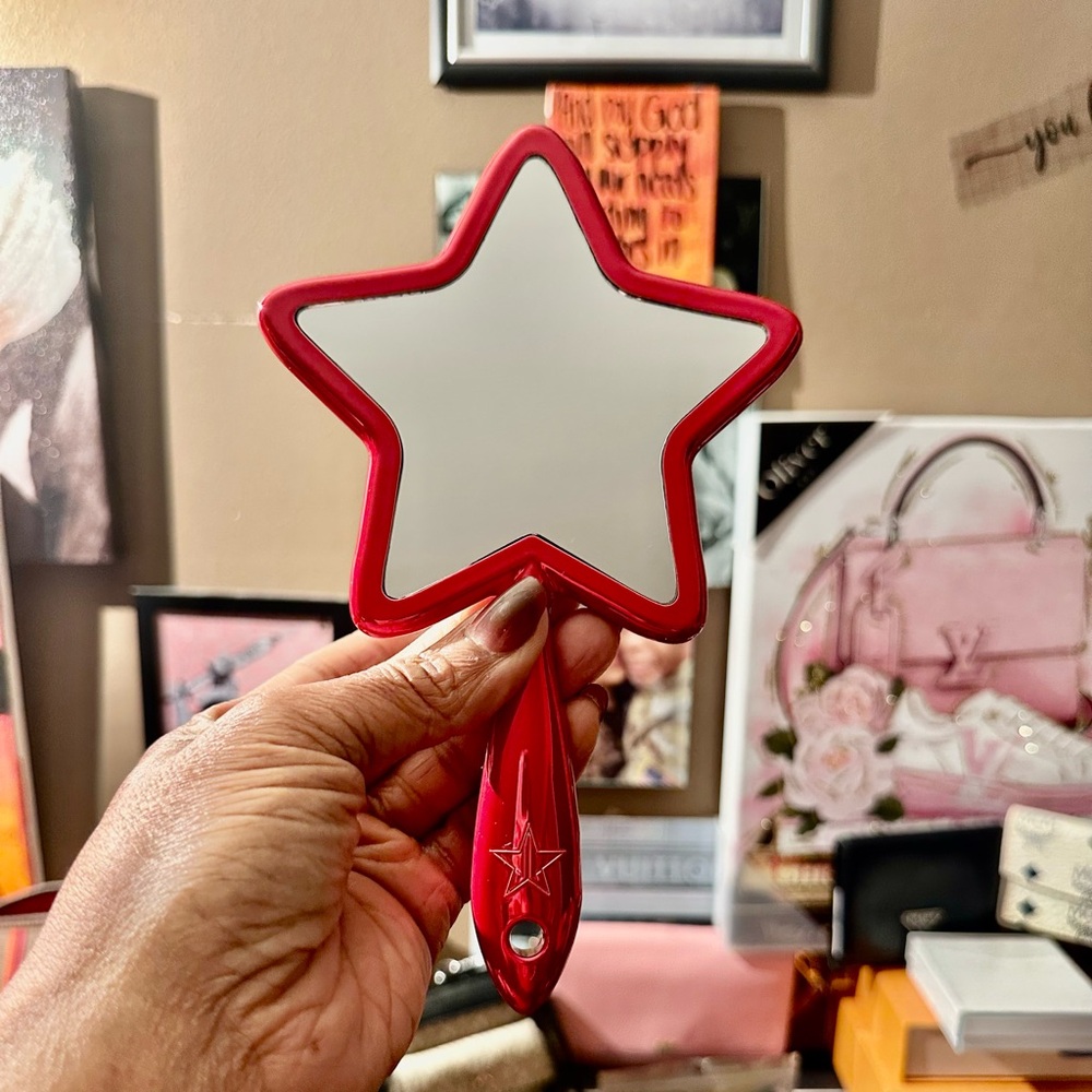 🥰♥️NIB Jeffree Star Cosmetics Travel Hand Mirror (LE)